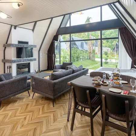 酒店 Ramada By Wyndham Thermal 5*