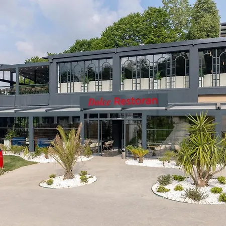 Hotel Ramada By Wyndham Thermal 5*