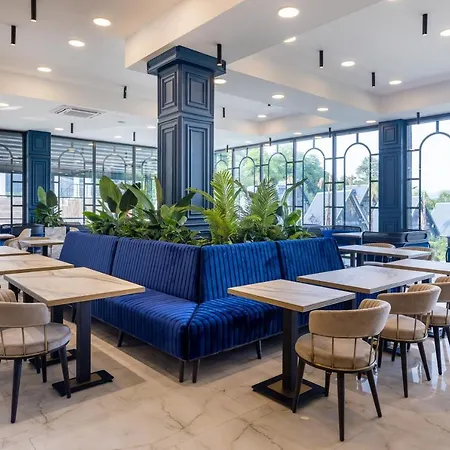 Ramada By Wyndham Thermal 萨潘贾