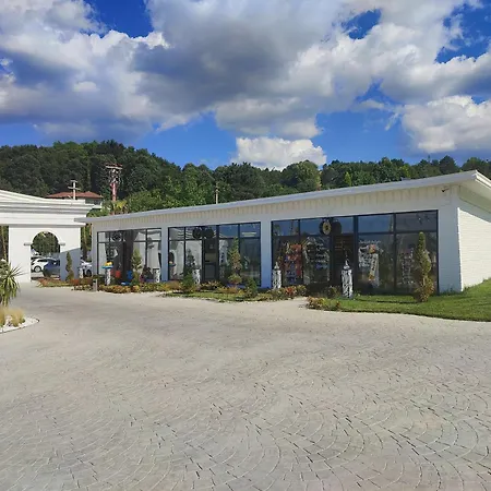 酒店 Ramada By Wyndham Thermal 5*