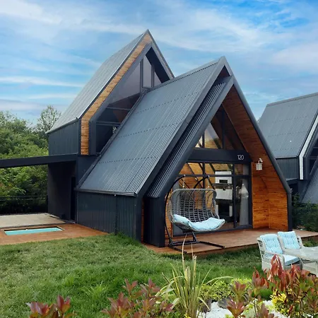 Ramada By Wyndham Thermal ホテル