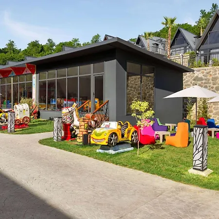 Ramada By Wyndham Thermal 萨潘贾