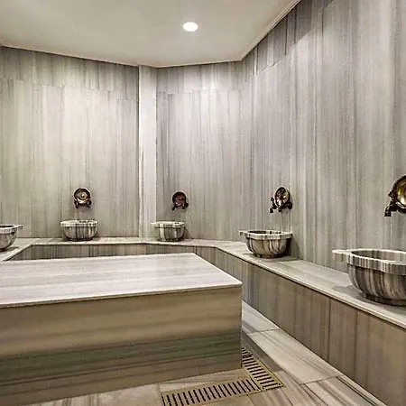 Ramada By Wyndham Thermal Hotel
