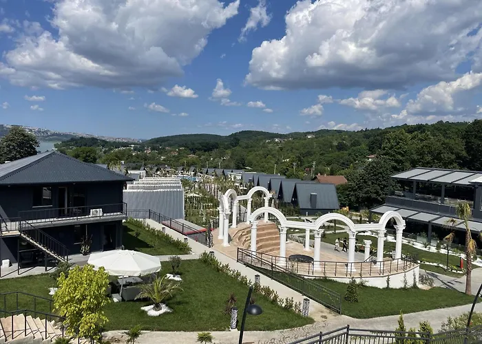 Ramada By Wyndham Thermal 5*